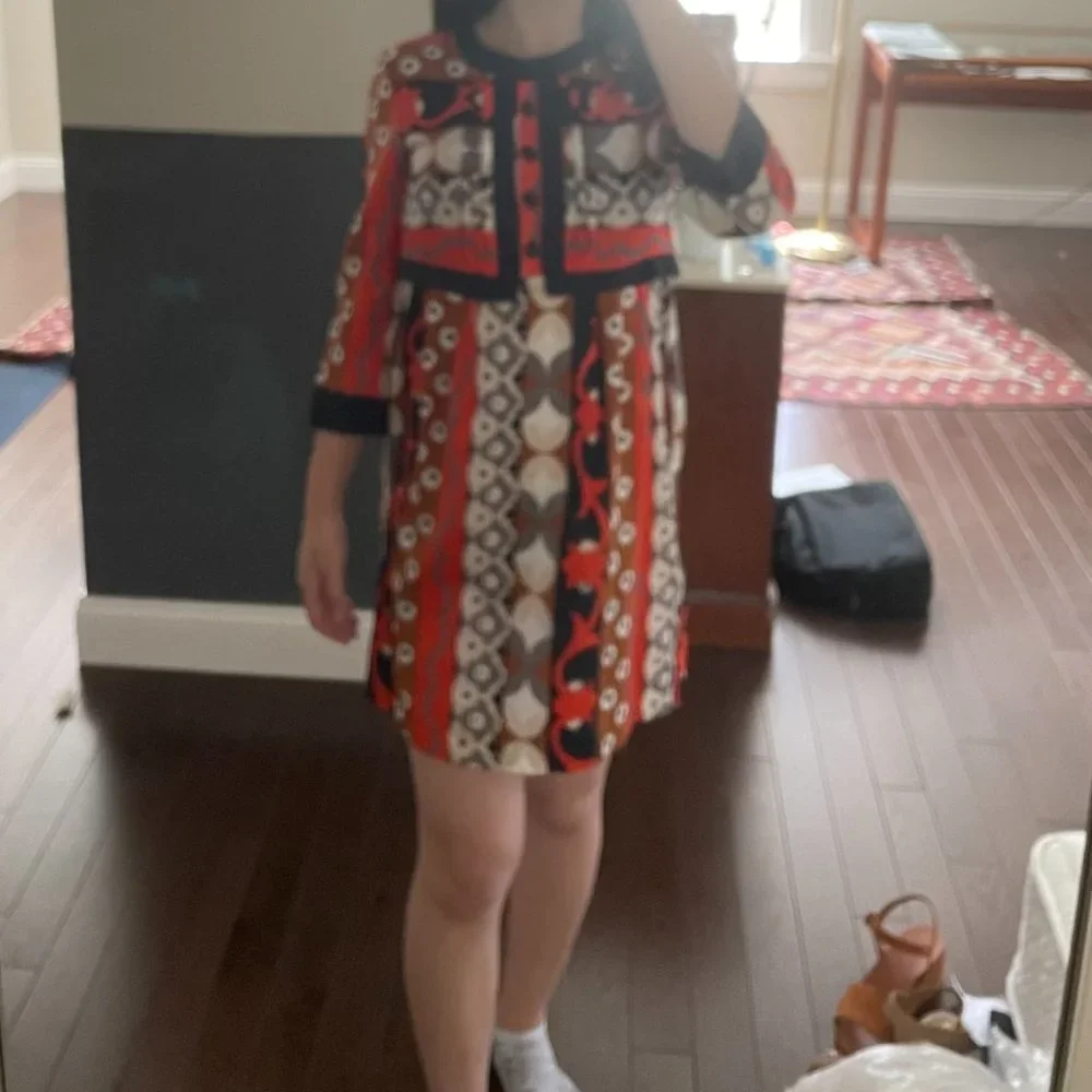 Dress - Picture 2 of 4